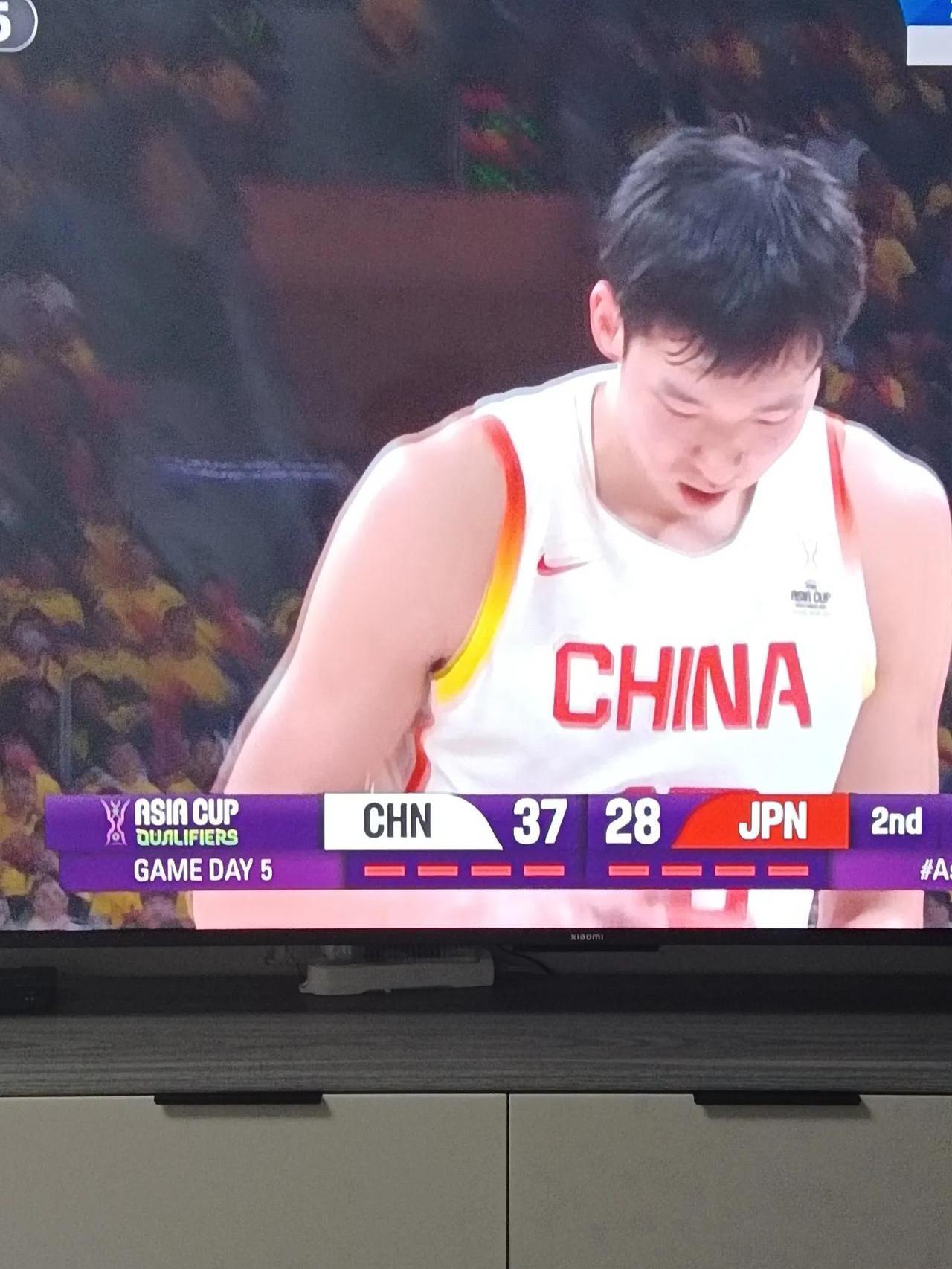 西藏男篮在球场上打出精彩表现赢得掌声