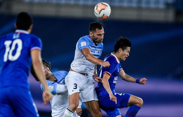 包含广州富力主场告捷，球队士气大增的词条