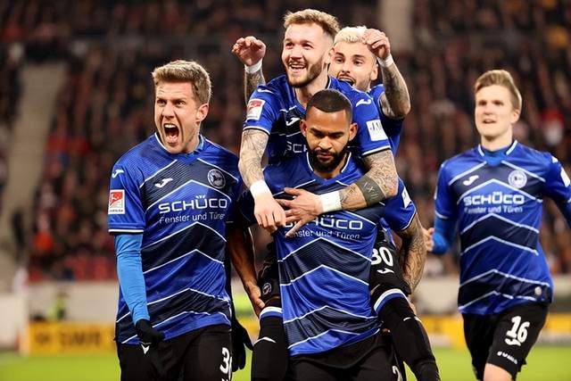 柏林赫塔遭遇人员伤病波折，教练组加强训练