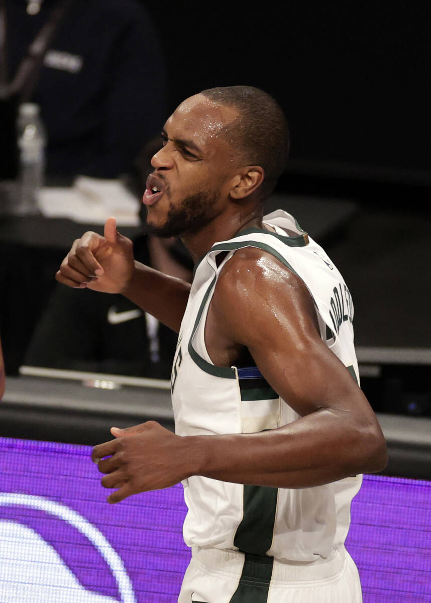 76人输给湖人，波普15记三分