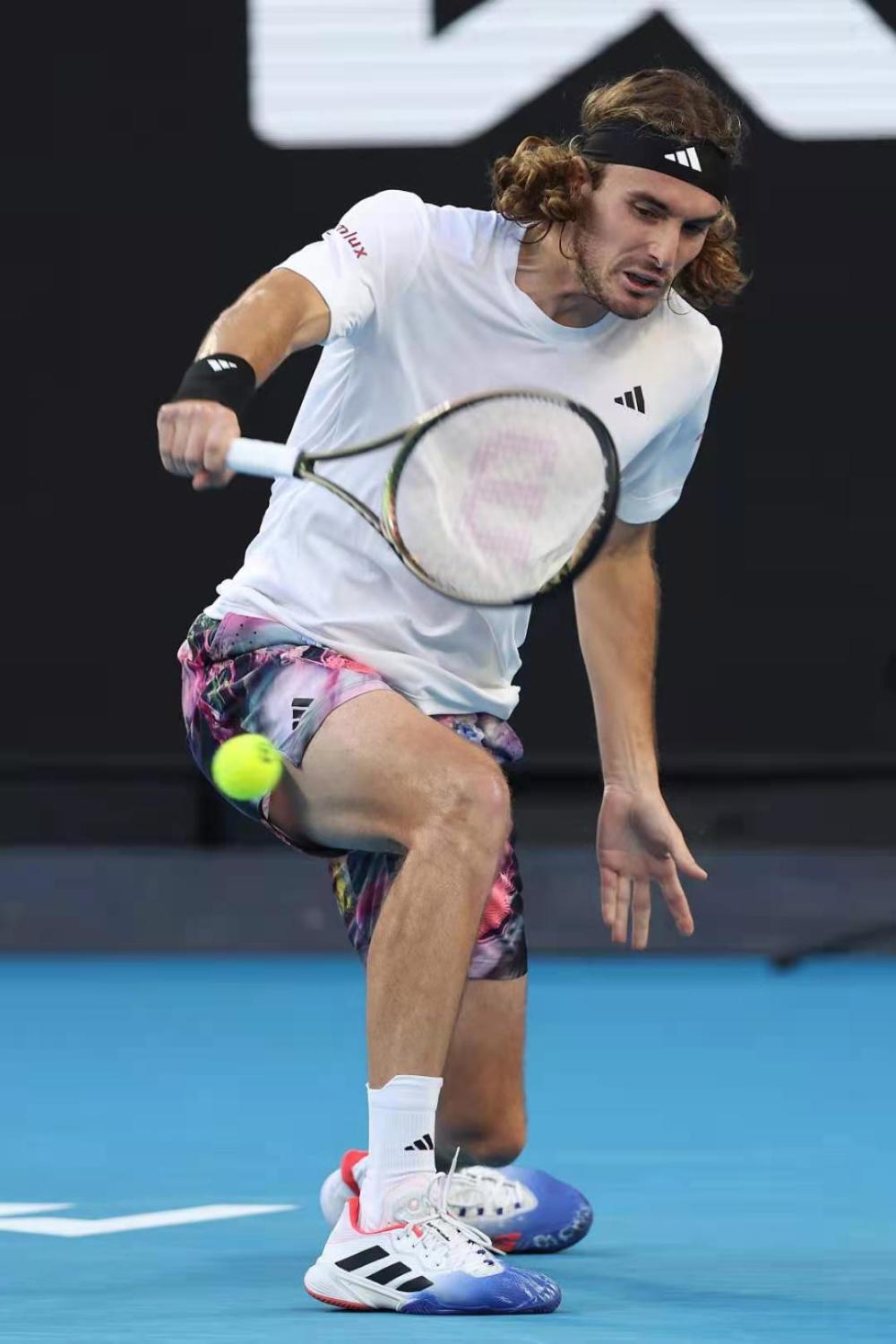 关于温网横扫戴维斯杯，西西帕斯统治全场的信息